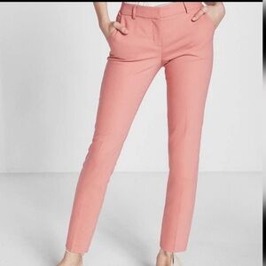 Express Women’s Mid Rise Ankle Columnist Pant in Coral, size 12L